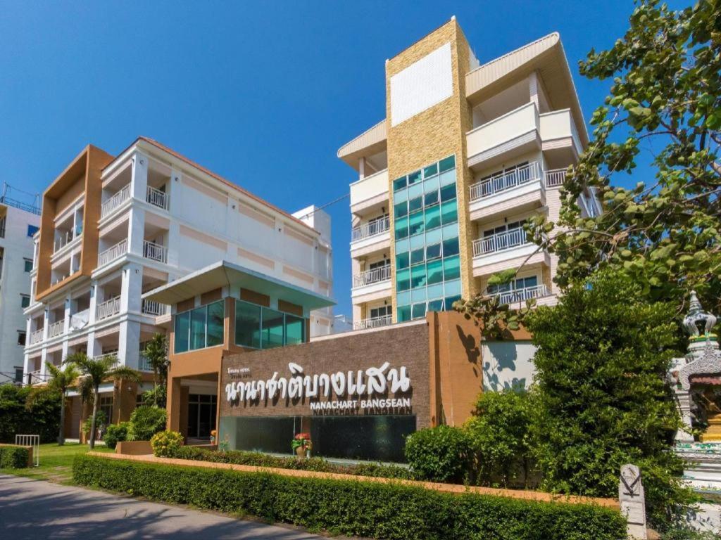Nana Chat Bangsaen Hotel Си Рача Екстериор снимка