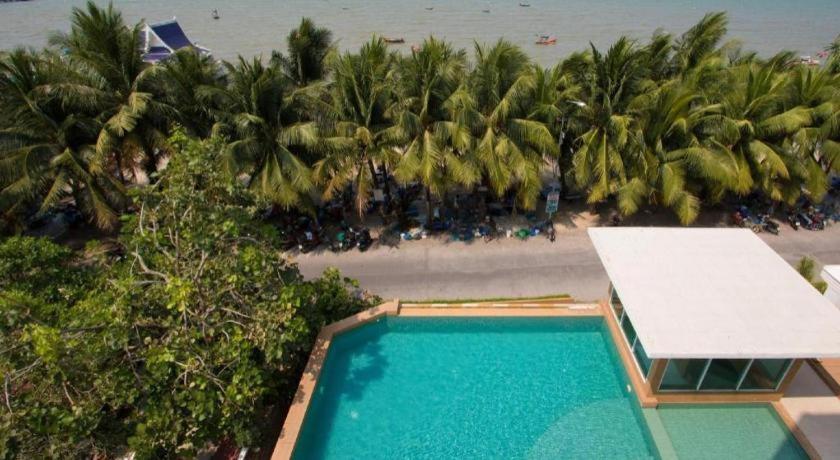 Nana Chat Bangsaen Hotel Си Рача Екстериор снимка