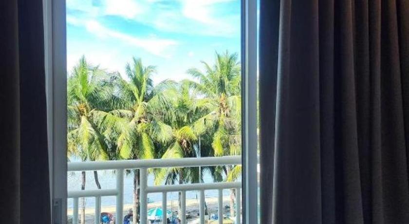 Nana Chat Bangsaen Hotel Си Рача Екстериор снимка